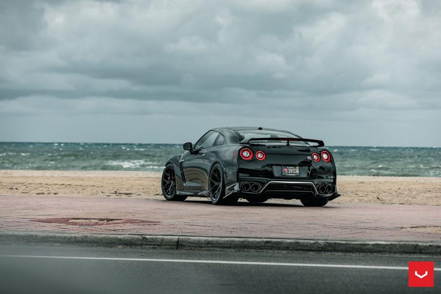  Nissan GT-R on Vossen Wheels (HF-5) 2020 года  (фото 17 из 48)
